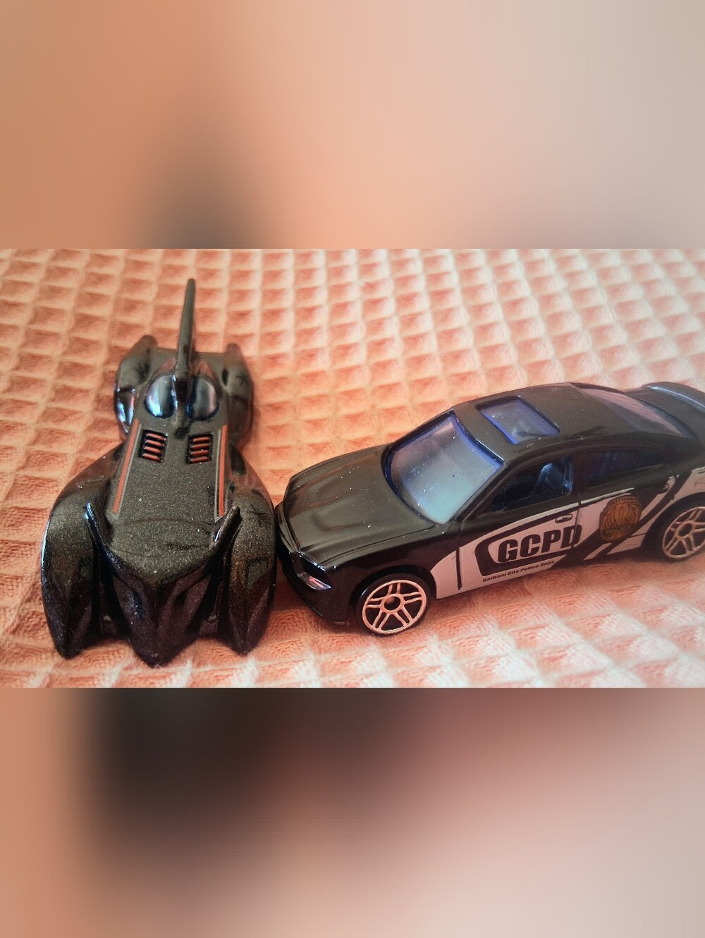 Set Of 2 Batman, Batmobile & Gotham City Police Dept HOT WHEELS, Mattel, Black
